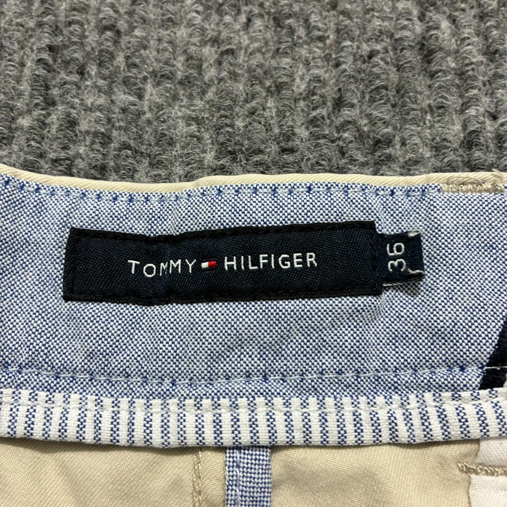 Tommy Hilfiger Mens Chino Shorts Size 36 Beige Cotton Flat Front Mid Rise - Picture 6 of 9